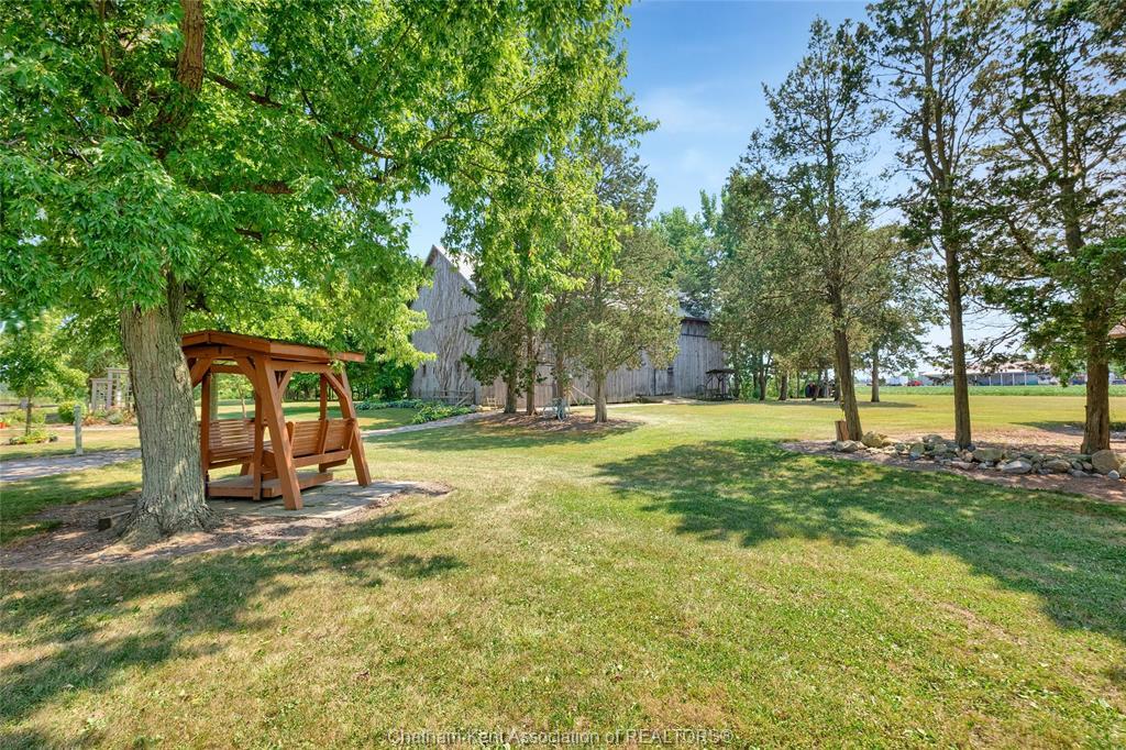 7598 Middle Line, Charing Cross, ON