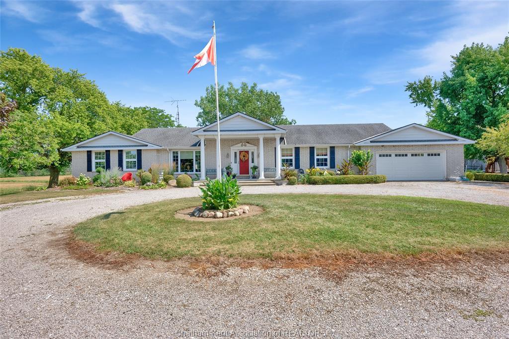 7598 Middle Line, Charing Cross, ON