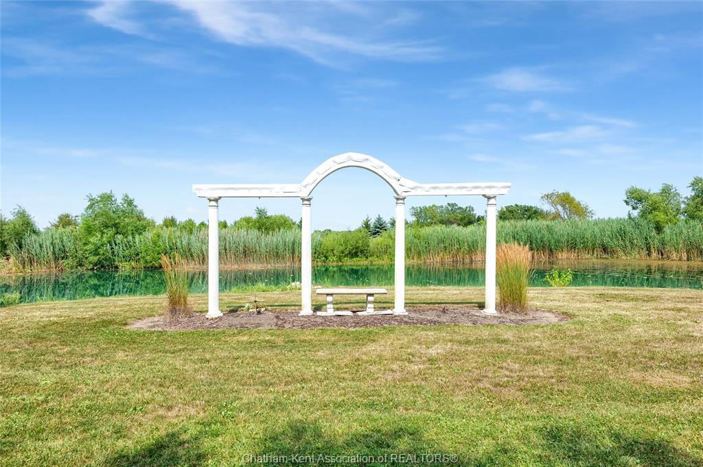 7598 Middle Line, Charing Cross, ON