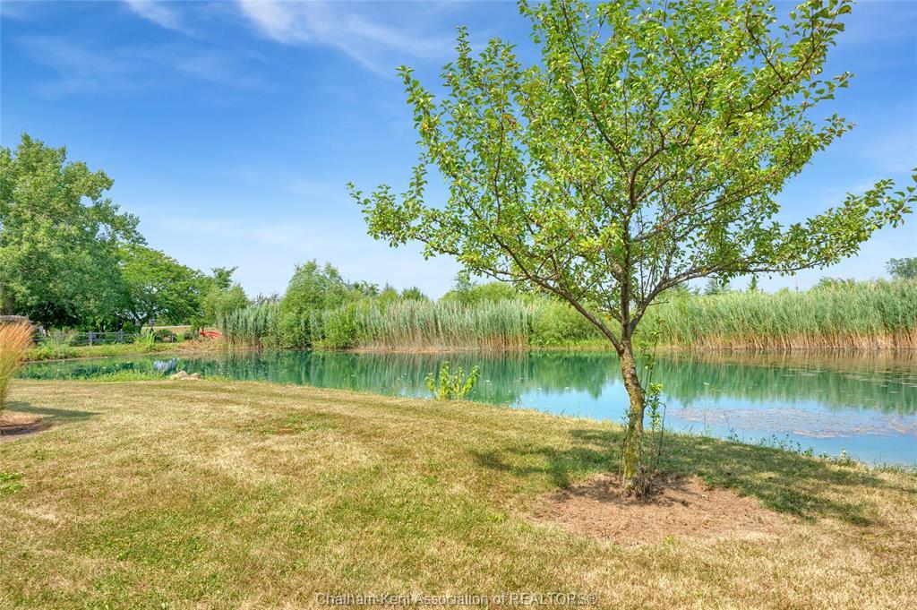 7598 Middle Line, Charing Cross, ON