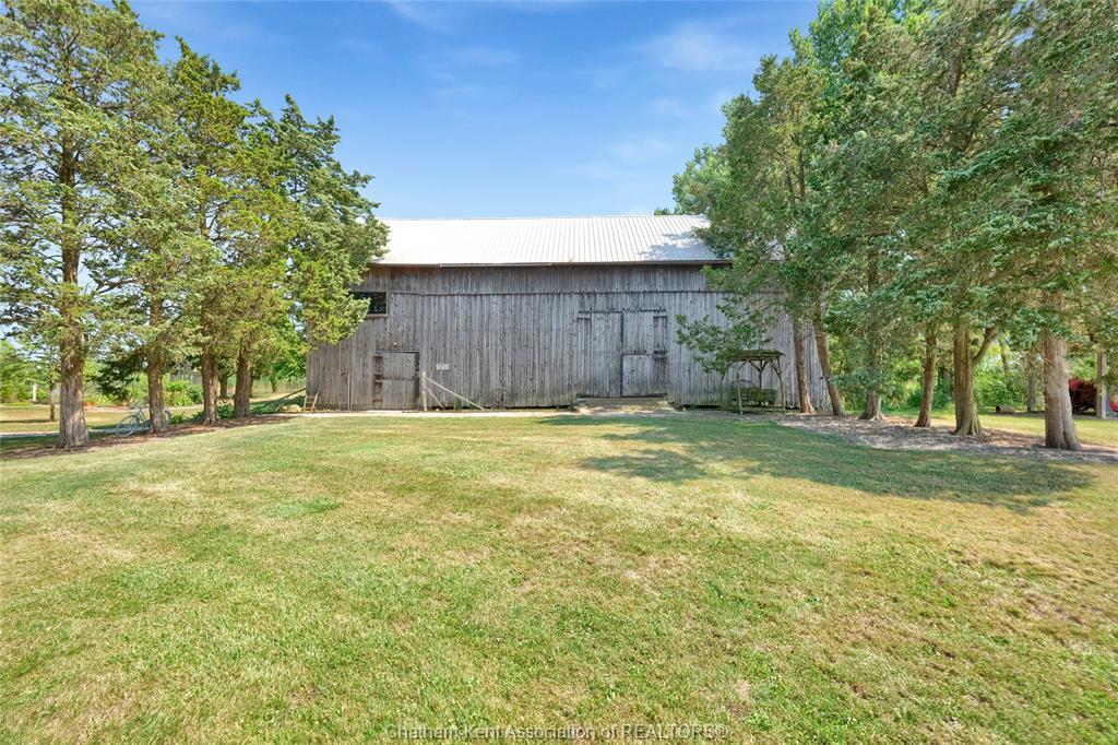 7598 Middle Line, Charing Cross, ON