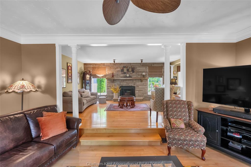 7598 Middle Line, Charing Cross, ON