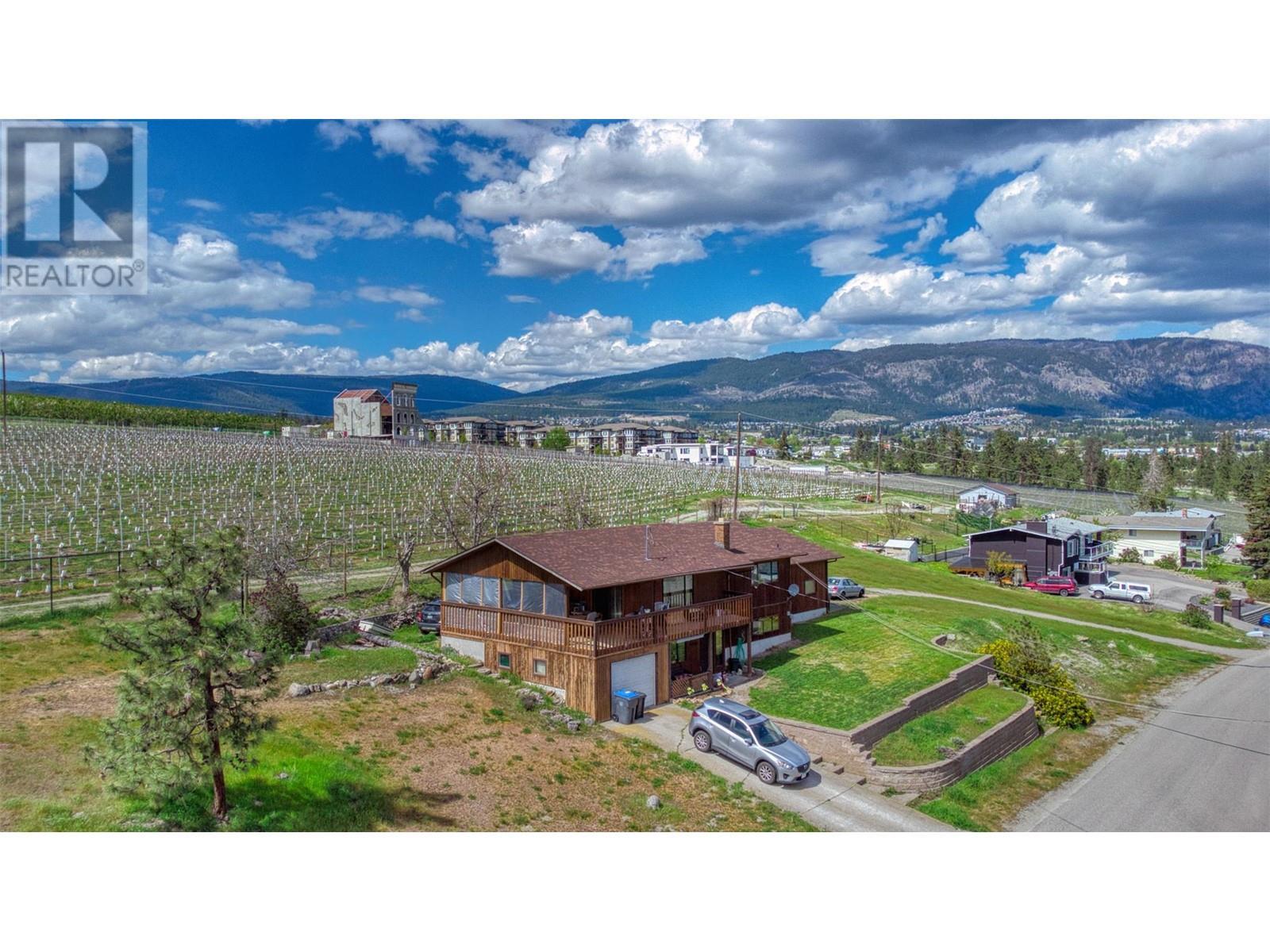 3924 Harding Road, West Kelowna, BC - Outdoor With View