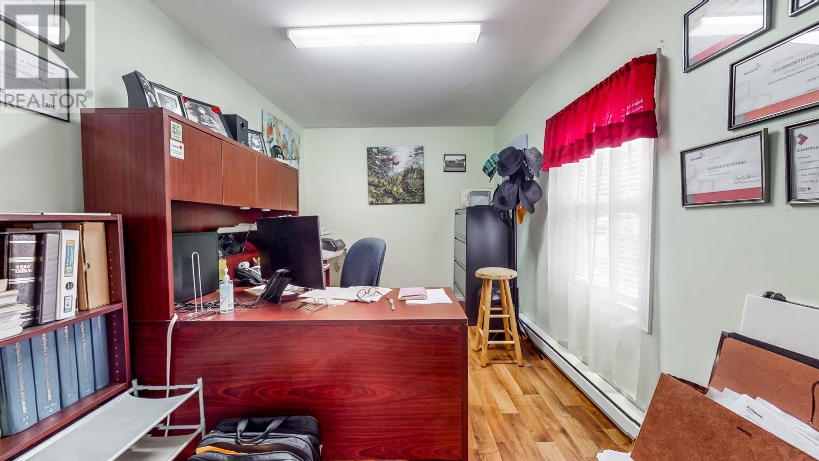 4 Edinburgh Drive, Mount Pearl, NL