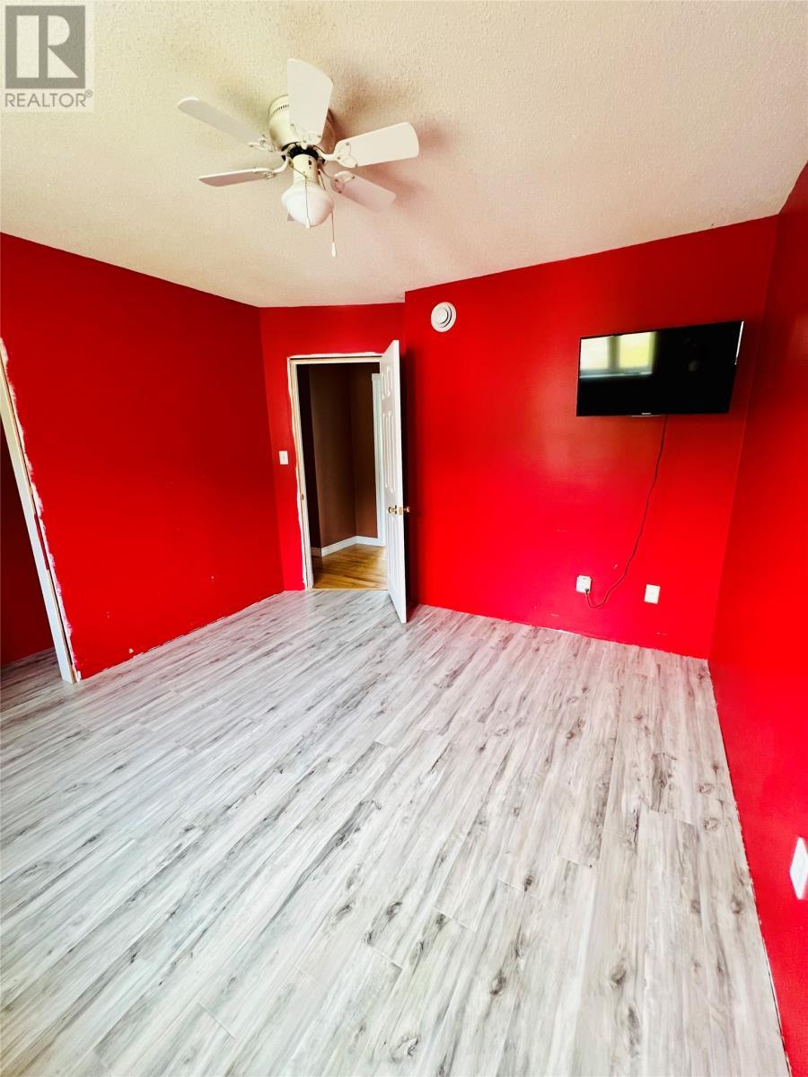 32 Park Road, Mcivers, NL - Indoor Photo Showing Other Room