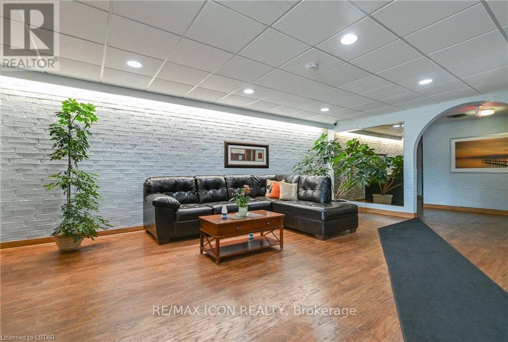 508 - 1106 Jalna Boulevard, London South (South X), ON - Indoor Photo Showing Other Room