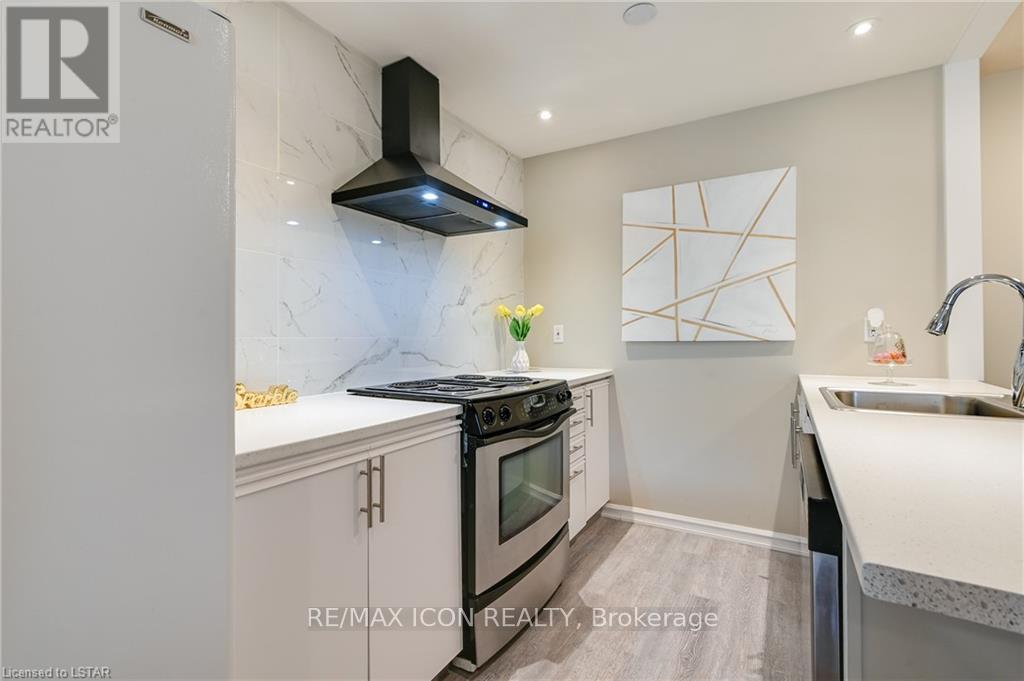 508 - 1106 Jalna Boulevard, London South (South X), ON - Indoor Photo Showing Kitchen With Upgraded Kitchen
