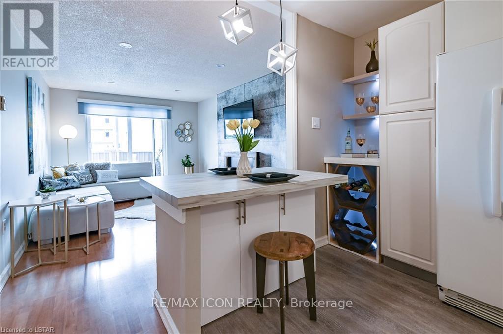 508 - 1106 Jalna Boulevard, London South (South X), ON - Indoor