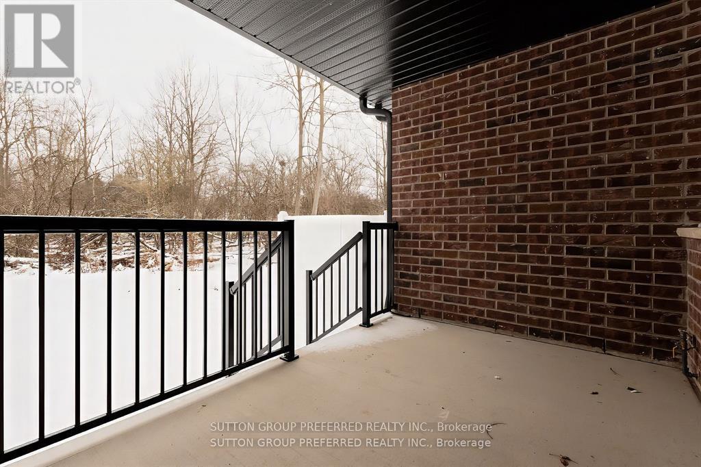 16 - 175 Glengariff Drive, Southwold (Talbotville), ON - Outdoor With Exterior