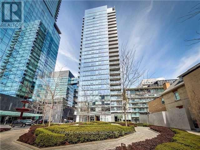 901 - 55 Scollard Street, Toronto, ON - Outdoor With Facade