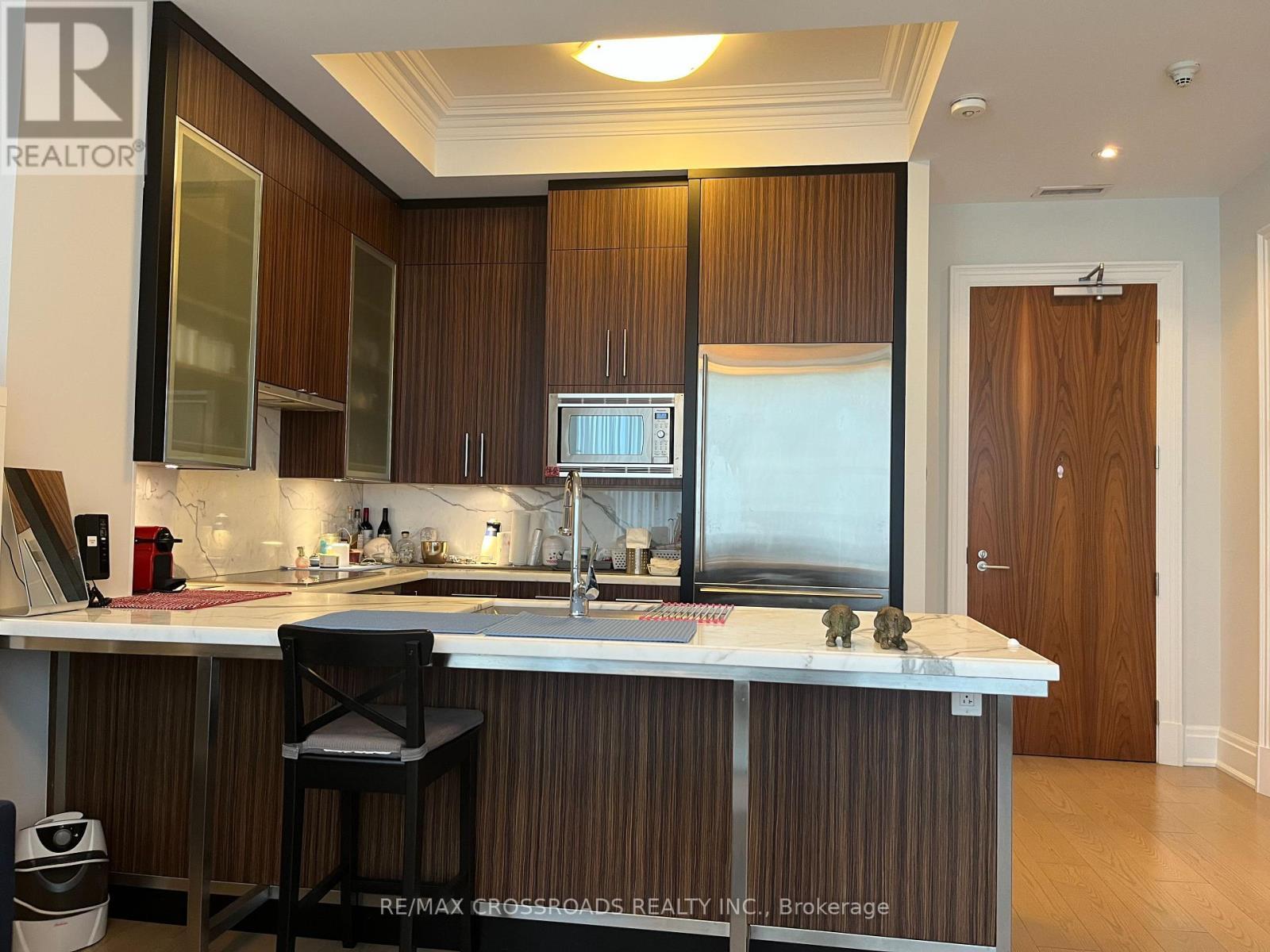 901 - 55 Scollard Street, Toronto, ON - Indoor Photo Showing Kitchen With Upgraded Kitchen