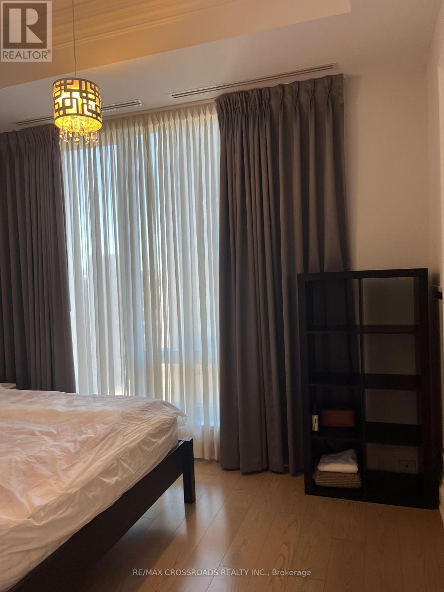 901 - 55 Scollard Street, Toronto, ON - Indoor Photo Showing Bedroom