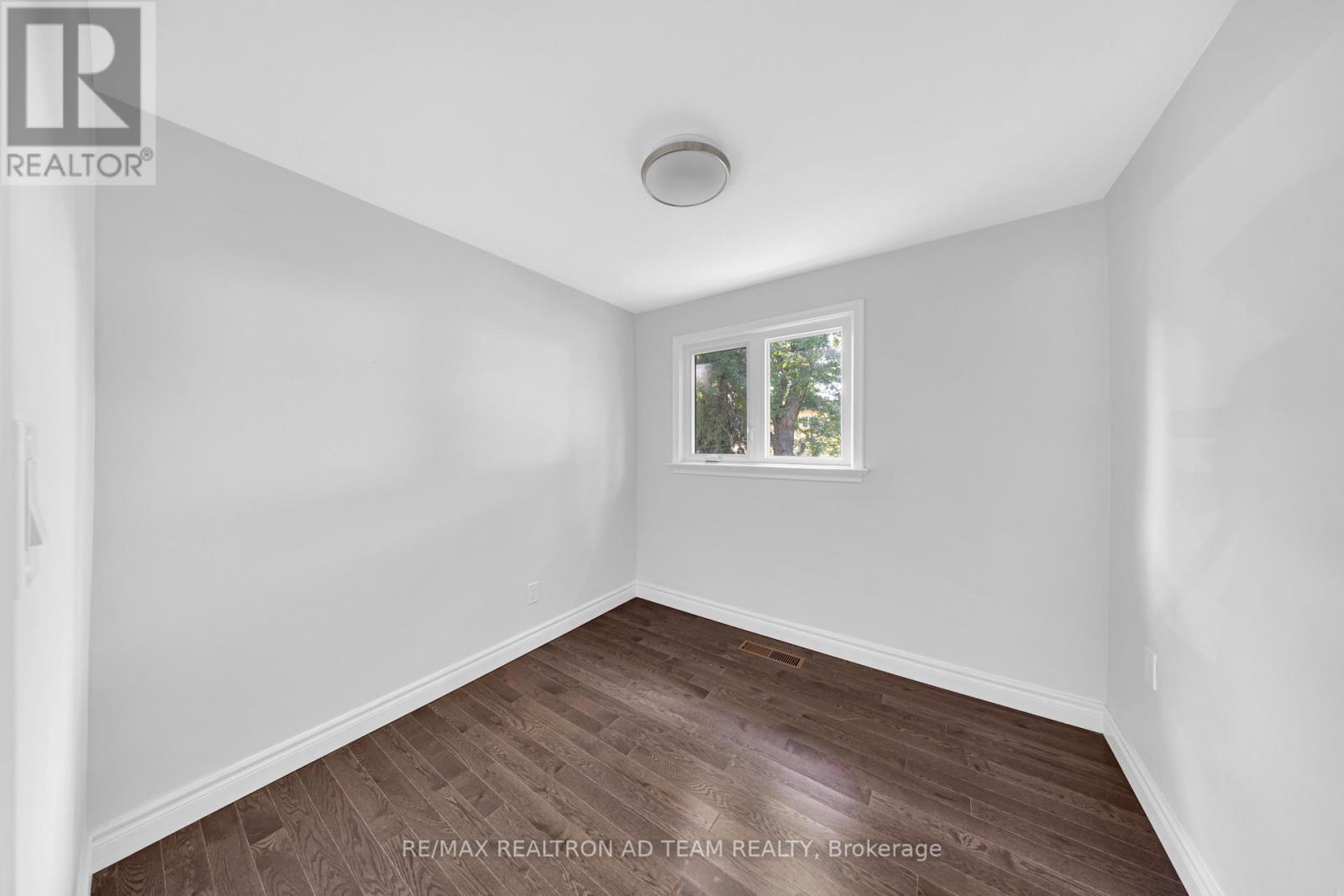 Main - 18 Windridge Drive, Markham, ON - Indoor Photo Showing Other Room