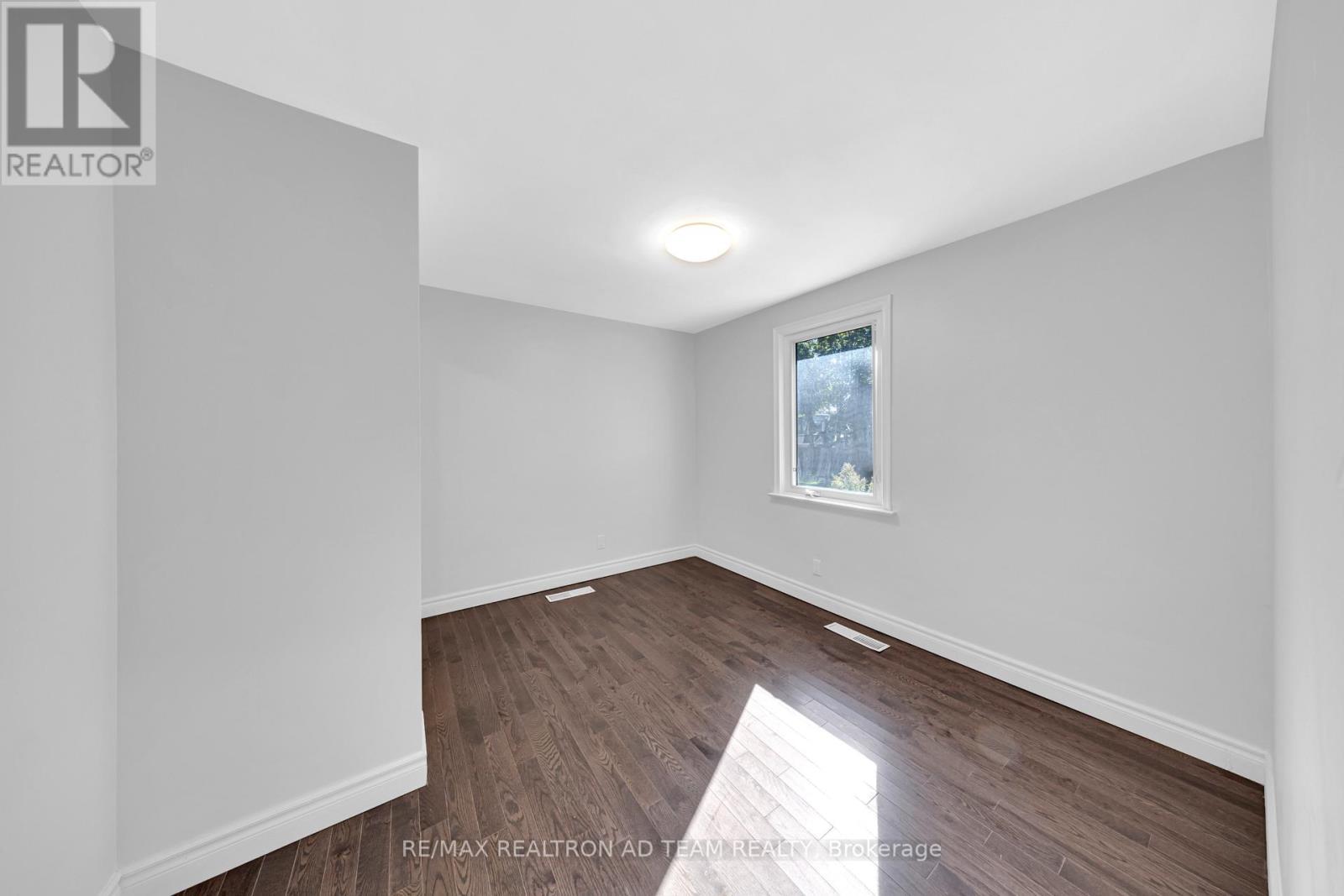 Main - 18 Windridge Drive, Markham, ON - Indoor Photo Showing Other Room
