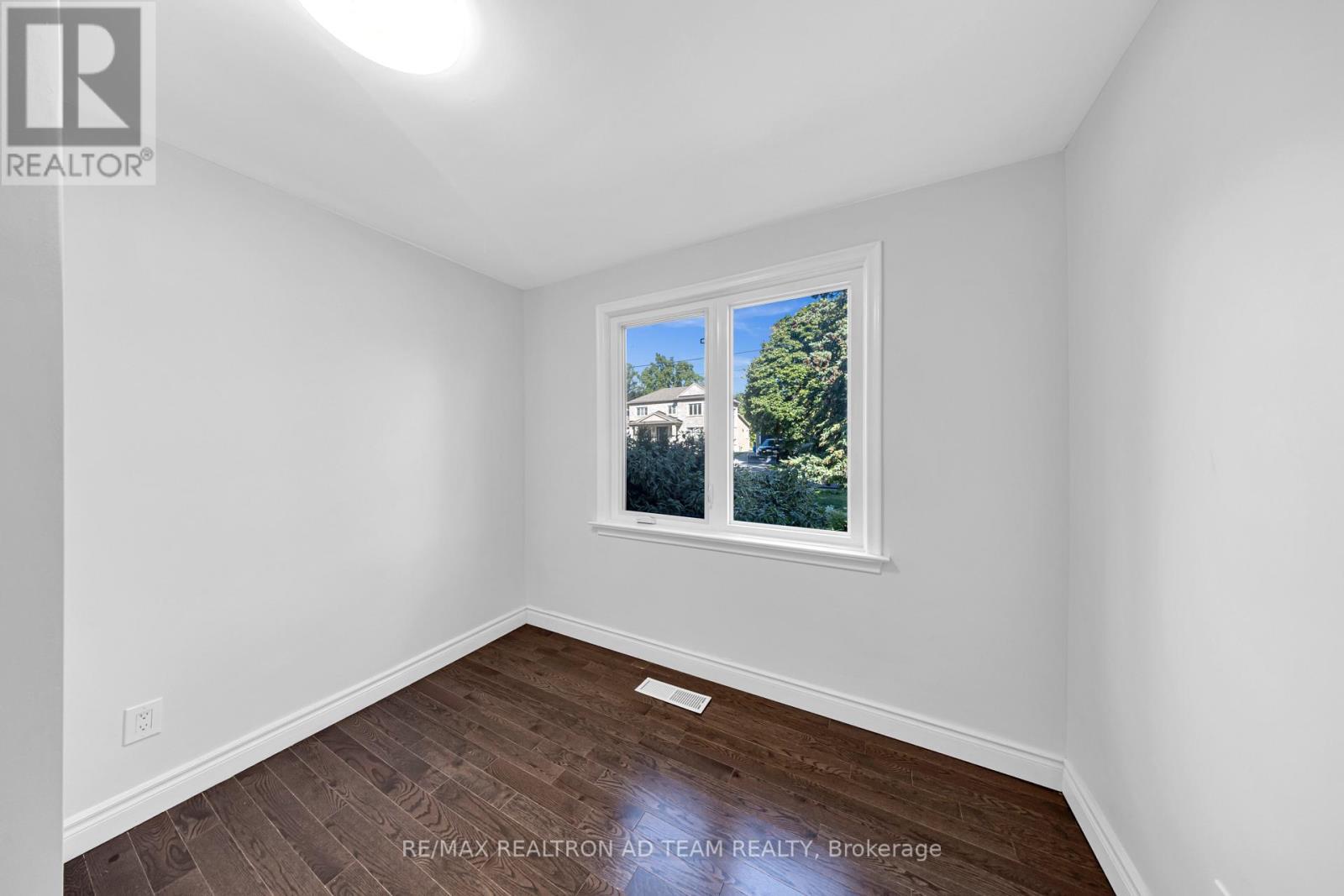 Main - 18 Windridge Drive, Markham, ON - Indoor Photo Showing Other Room