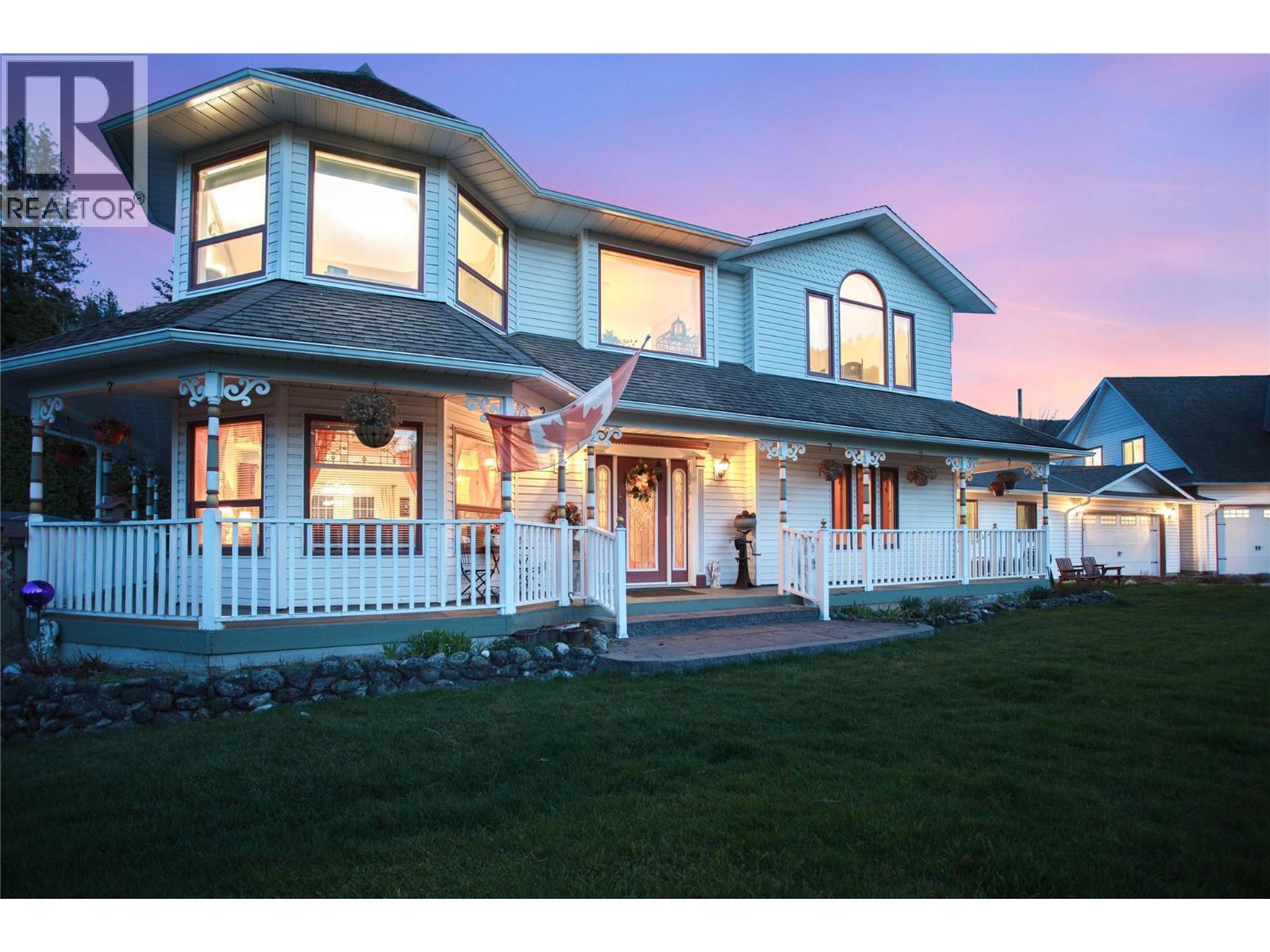 6655 Cosens Bay Road, Coldstream, BC - Outdoor With Deck Patio Veranda With Facade