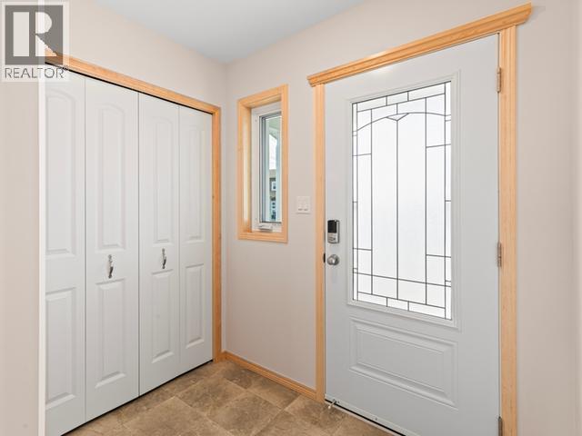 218 Witch Hazel Drive, Whitehorse, YT - Indoor Photo Showing Other Room