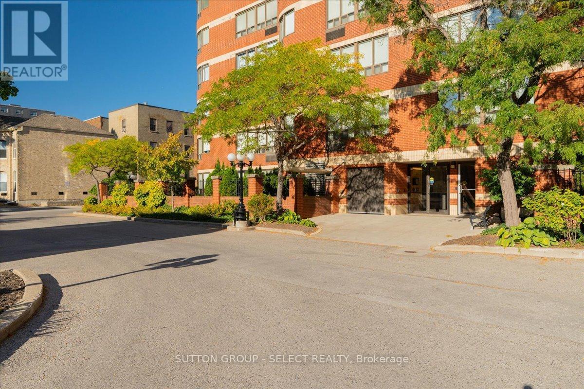 903 - 7 Picton Street, London East (East F), ON - Outdoor