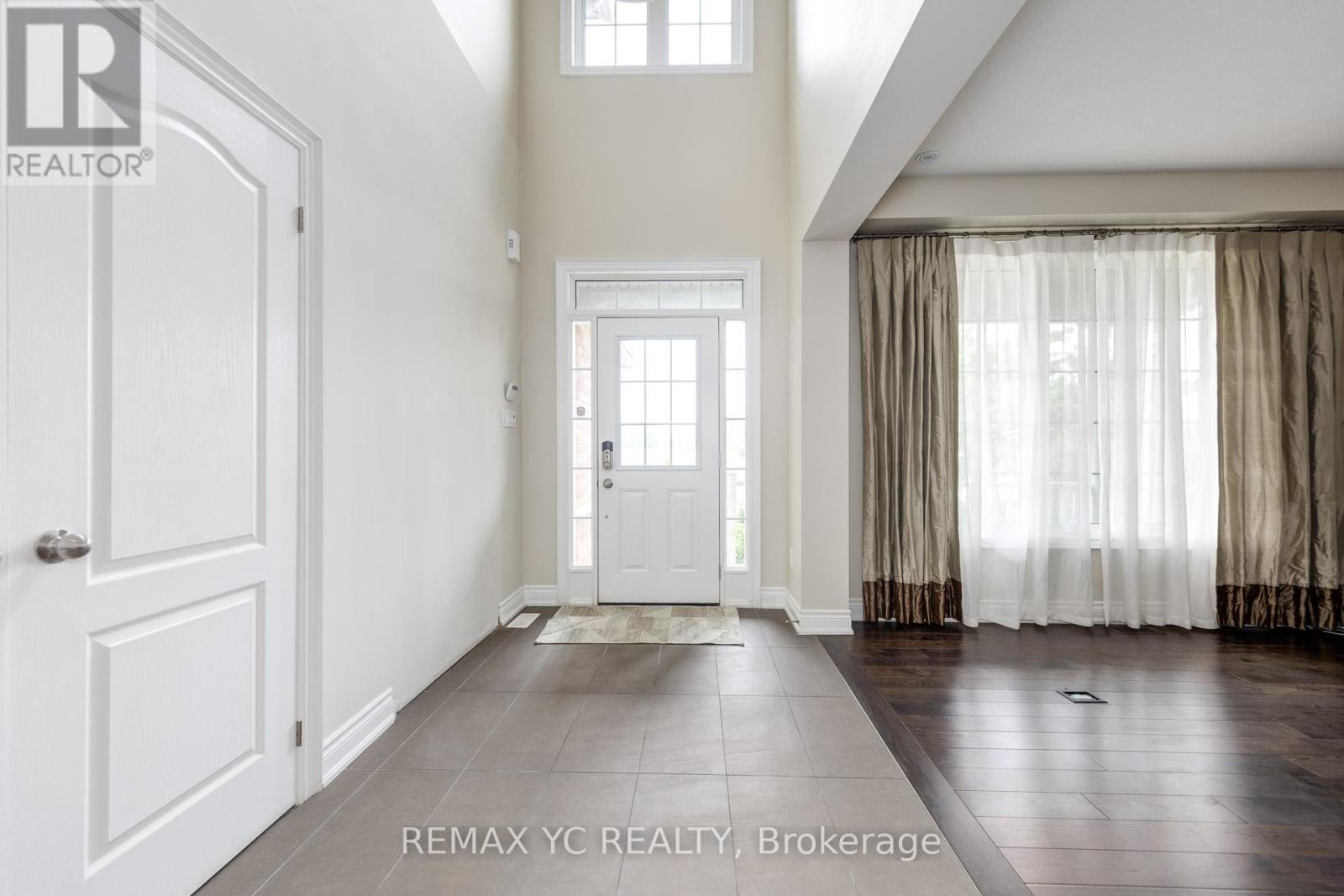 1 Sunset Way, Thorold, ON - Indoor Photo Showing Other Room