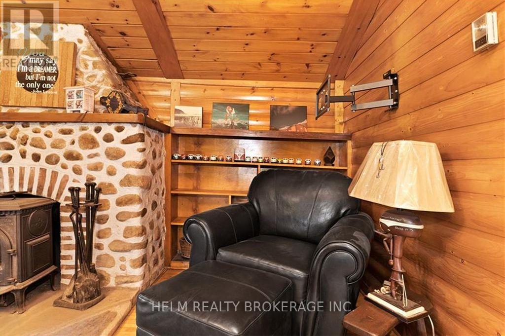 9001 Highway 17 Highway E, Calvin, ON - Indoor