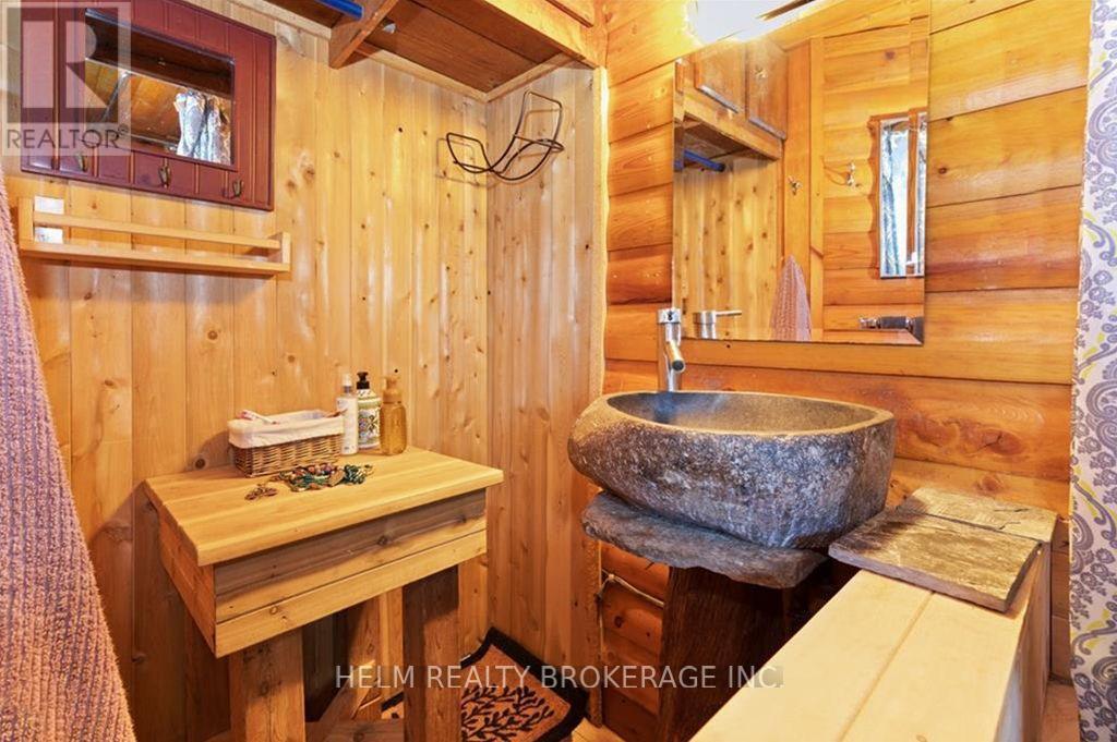 9001 Highway 17 Highway E, Calvin, ON - Indoor