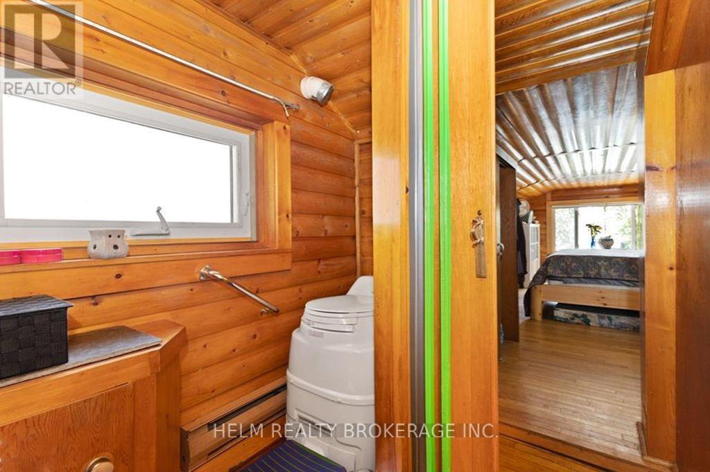 9001 Highway 17 Highway E, Calvin, ON - Indoor Photo Showing Other Room