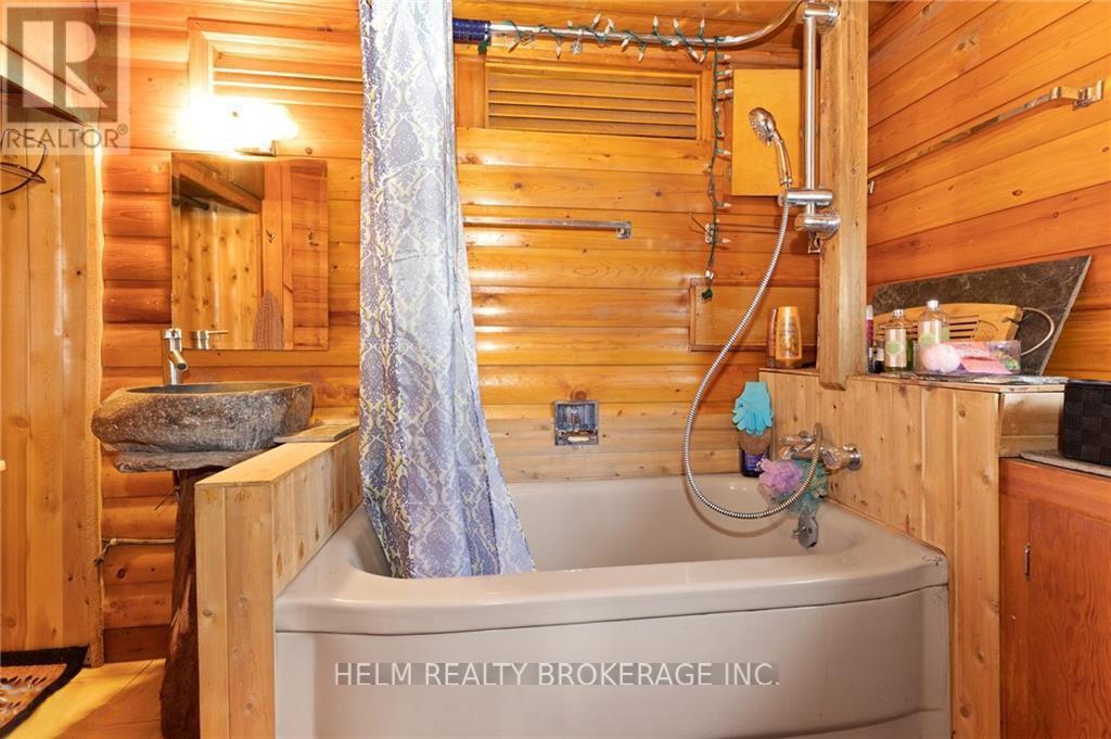 9001 Highway 17 Highway E, Calvin, ON - Indoor