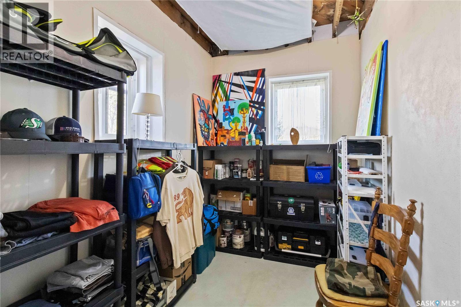 Mcleod Acreage, Perdue Rm No. 346, SK - Indoor