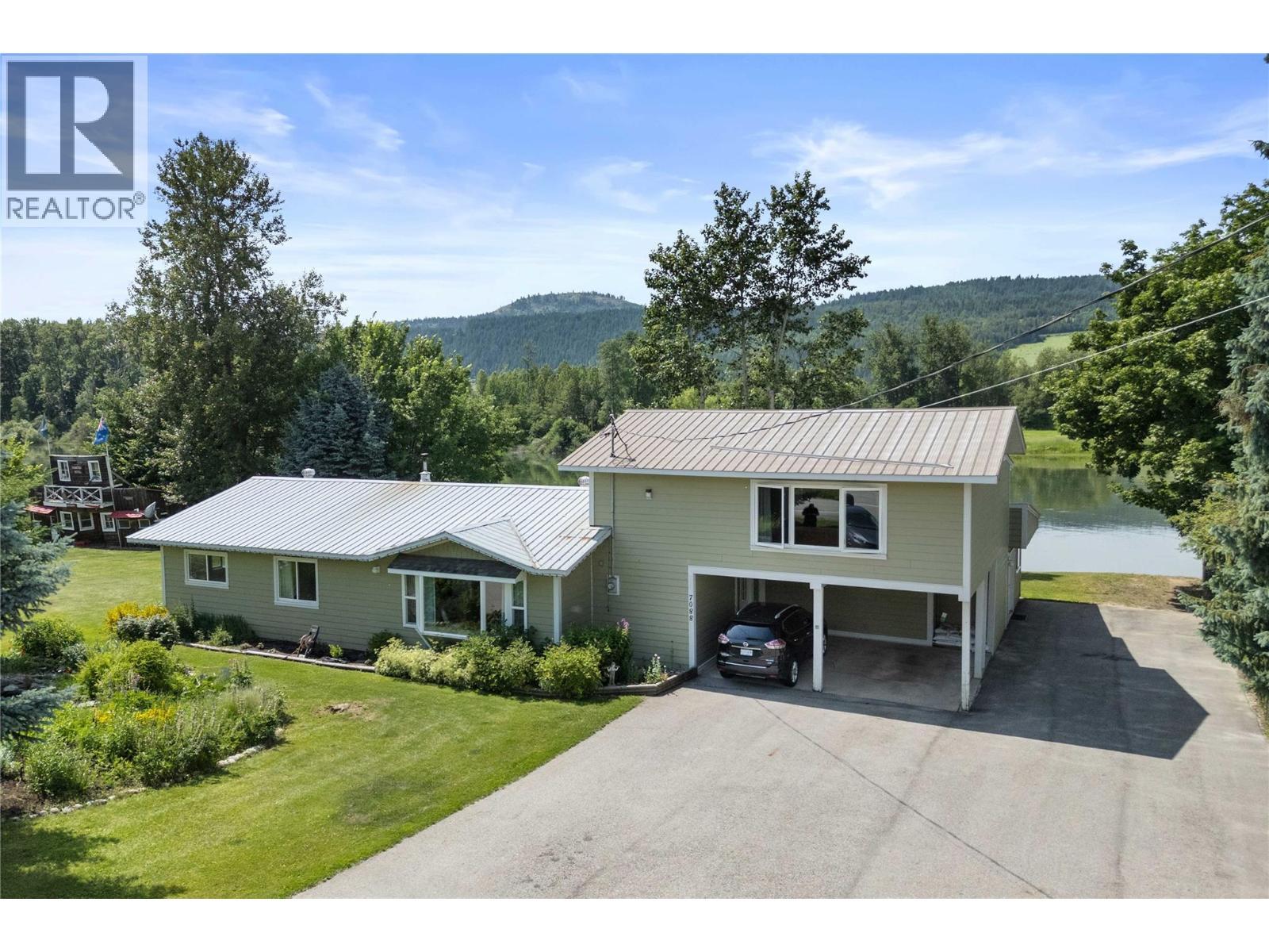 7088 97A Highway, Grindrod, BC - Outdoor