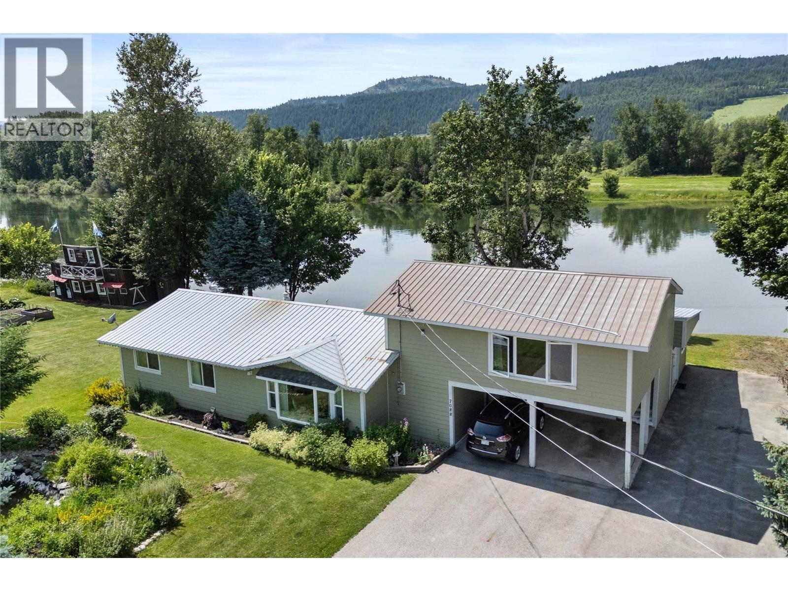 7088 97A Highway, Grindrod, BC - Outdoor With Body Of Water