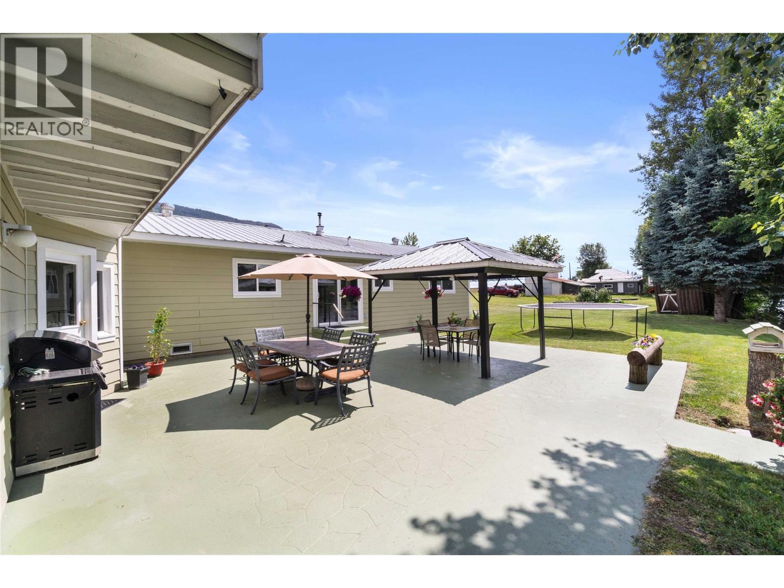 7088 97A Highway, Grindrod, BC - Outdoor