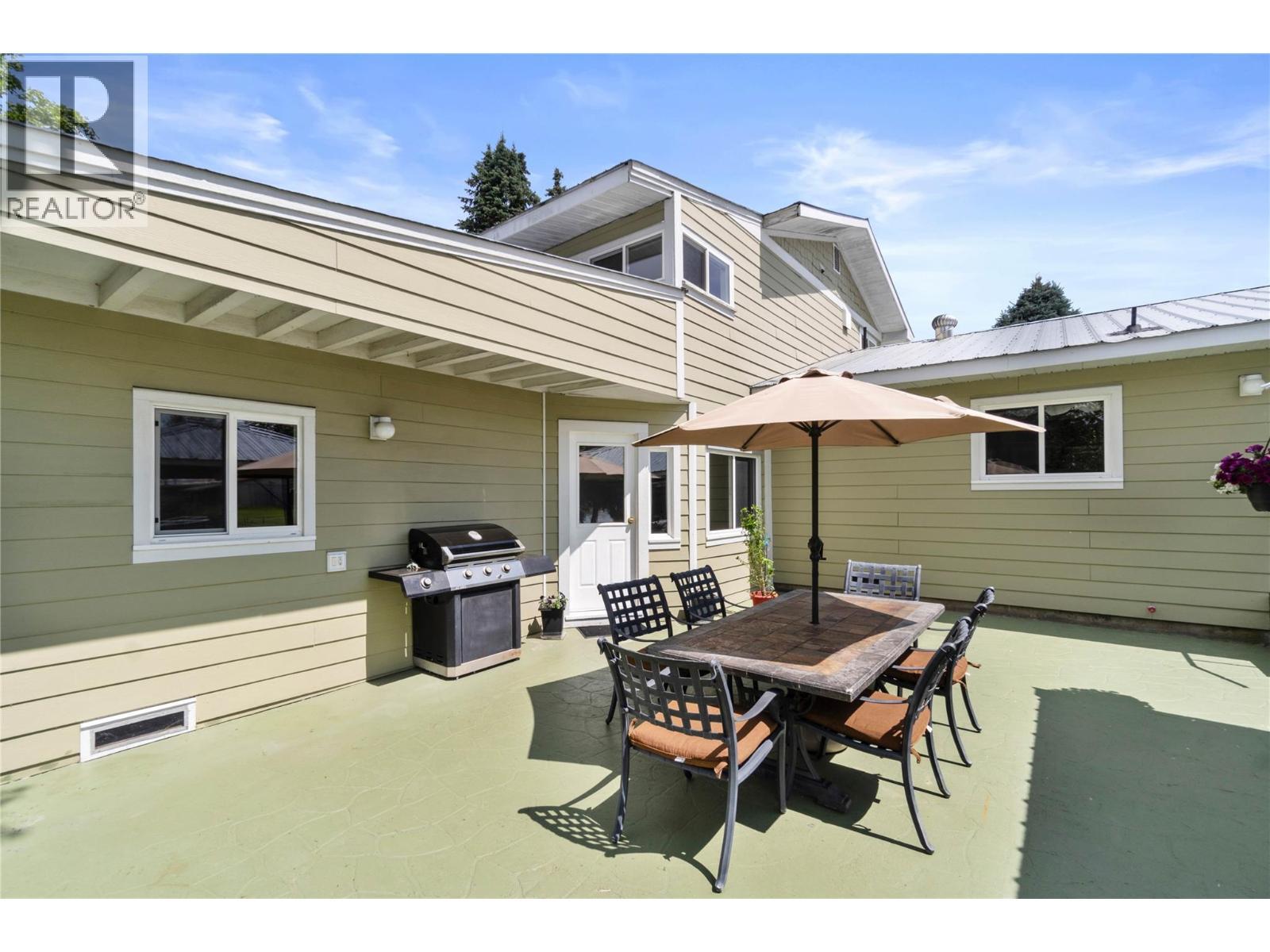 7088 97A Highway, Grindrod, BC - Outdoor With Exterior