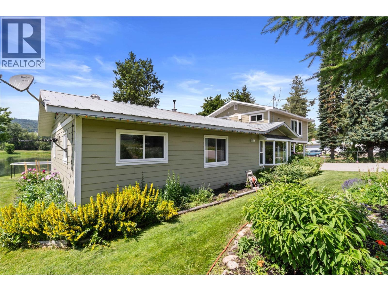 7088 97A Highway, Grindrod, BC - Outdoor