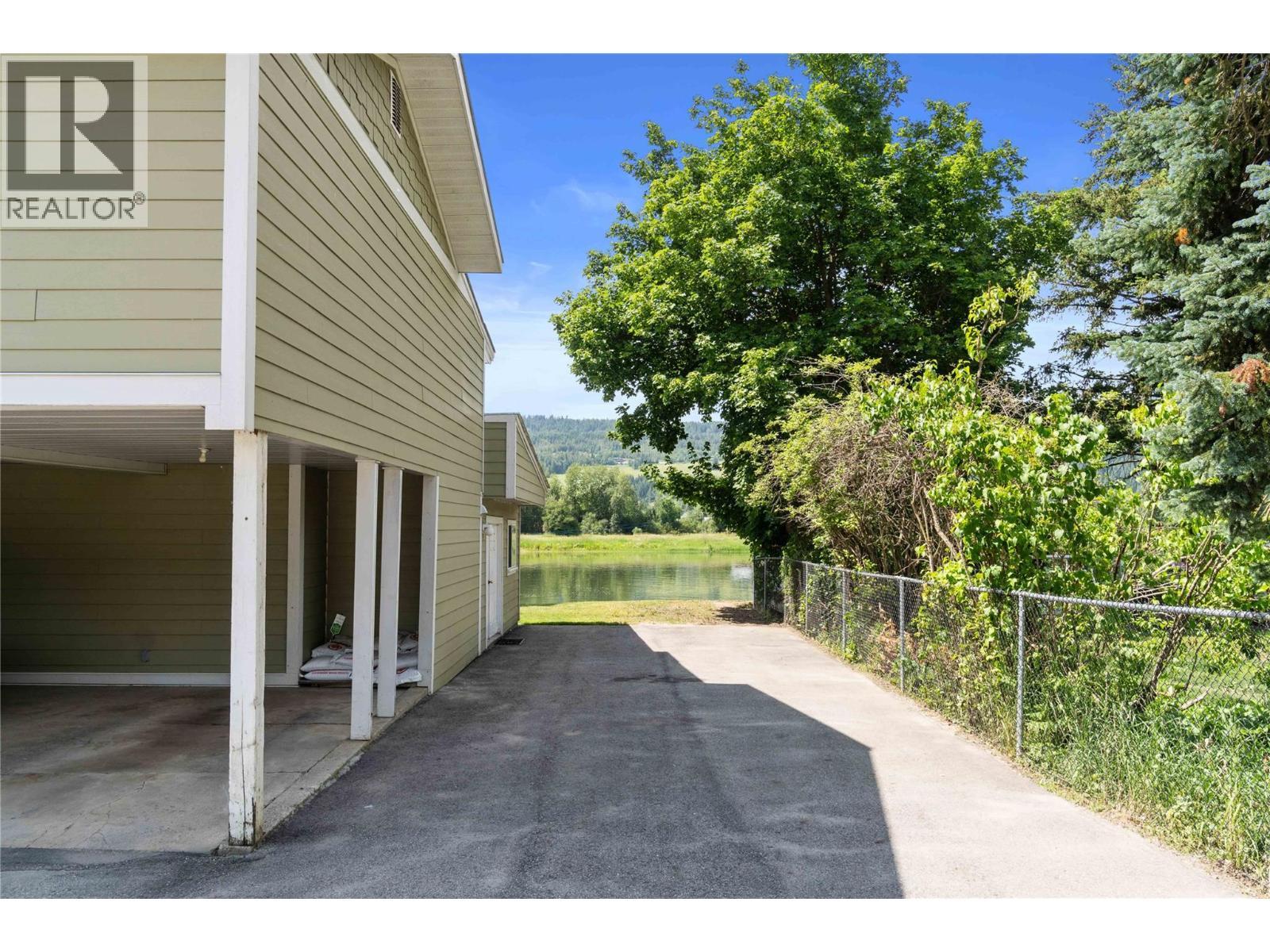 7088 97A Highway, Grindrod, BC - Outdoor