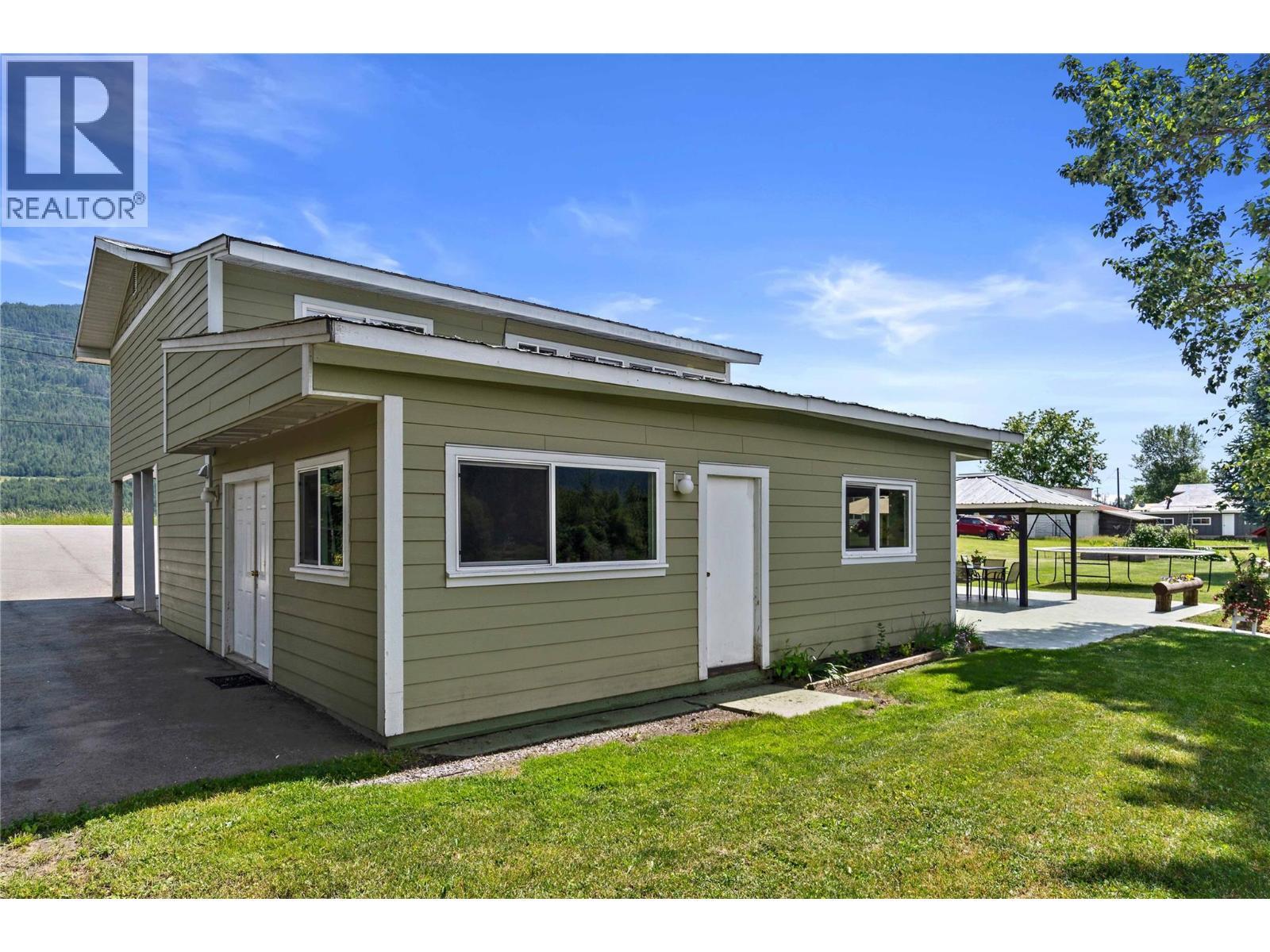 7088 97A Highway, Grindrod, BC - Outdoor