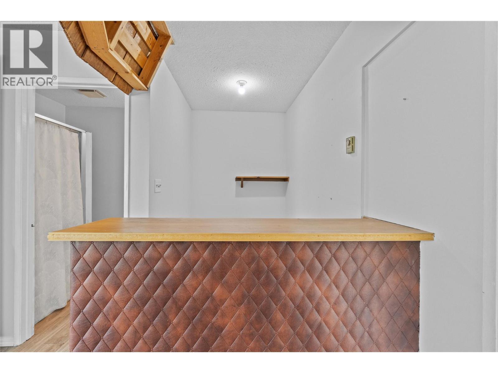 7088 97A Highway, Grindrod, BC - Indoor Photo Showing Other Room