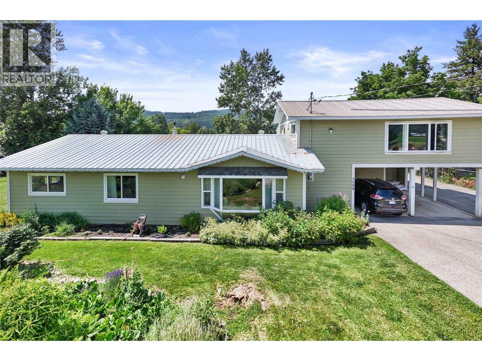 7088 97A Highway, Grindrod, BC - Outdoor