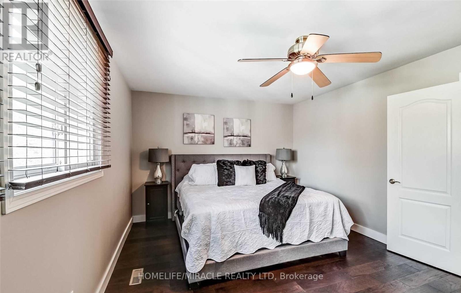 37 - 6855 Glen Erin Drive, Mississauga, ON - Indoor Photo Showing Bedroom