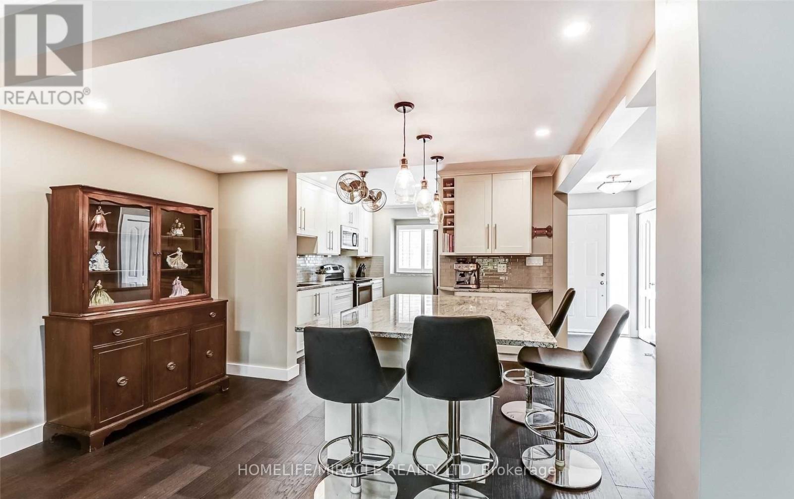 37 - 6855 Glen Erin Drive, Mississauga, ON - Indoor