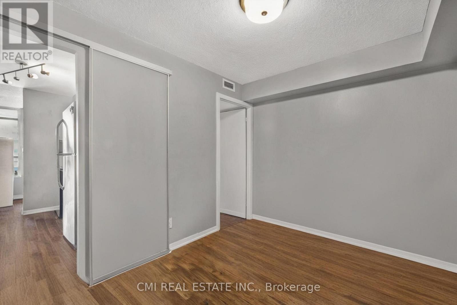 725 - 38 Joe Shuster Way, Toronto, ON - Indoor Photo Showing Other Room