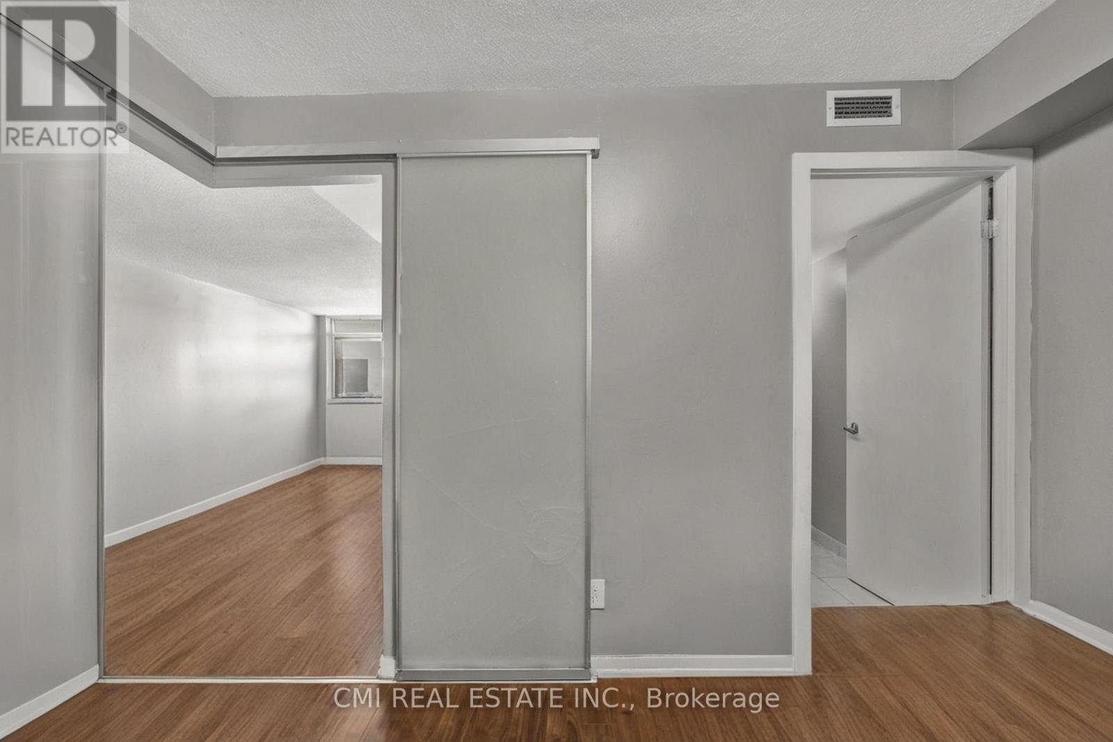 725 - 38 Joe Shuster Way, Toronto, ON - Indoor Photo Showing Other Room