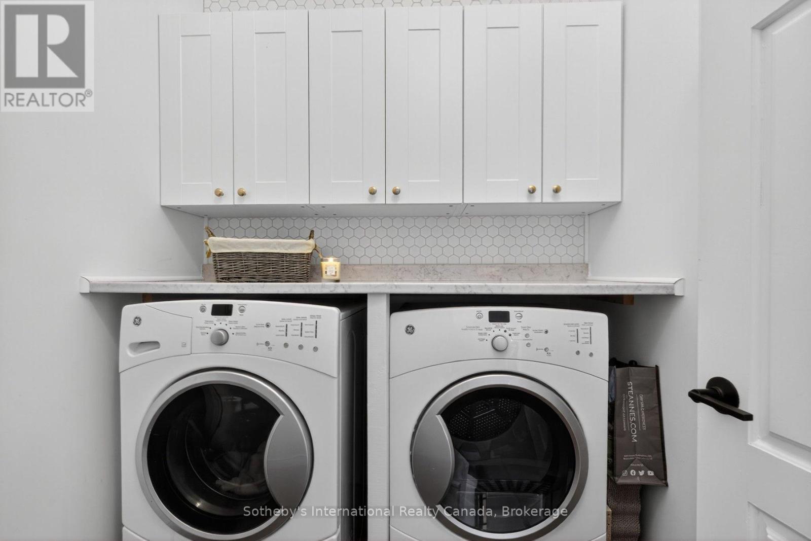 1773 Champlain Road, Tiny, ON - Indoor Photo Showing Laundry Room