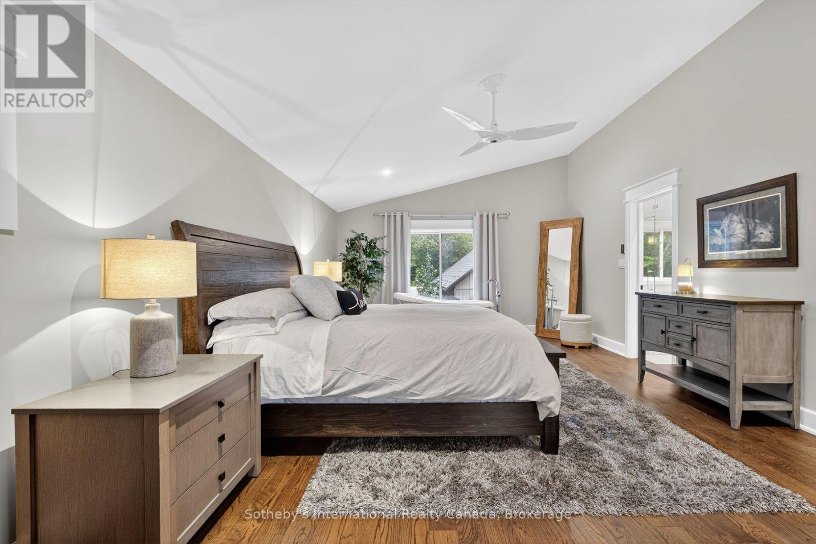 1773 Champlain Road, Tiny, ON - Indoor Photo Showing Bedroom