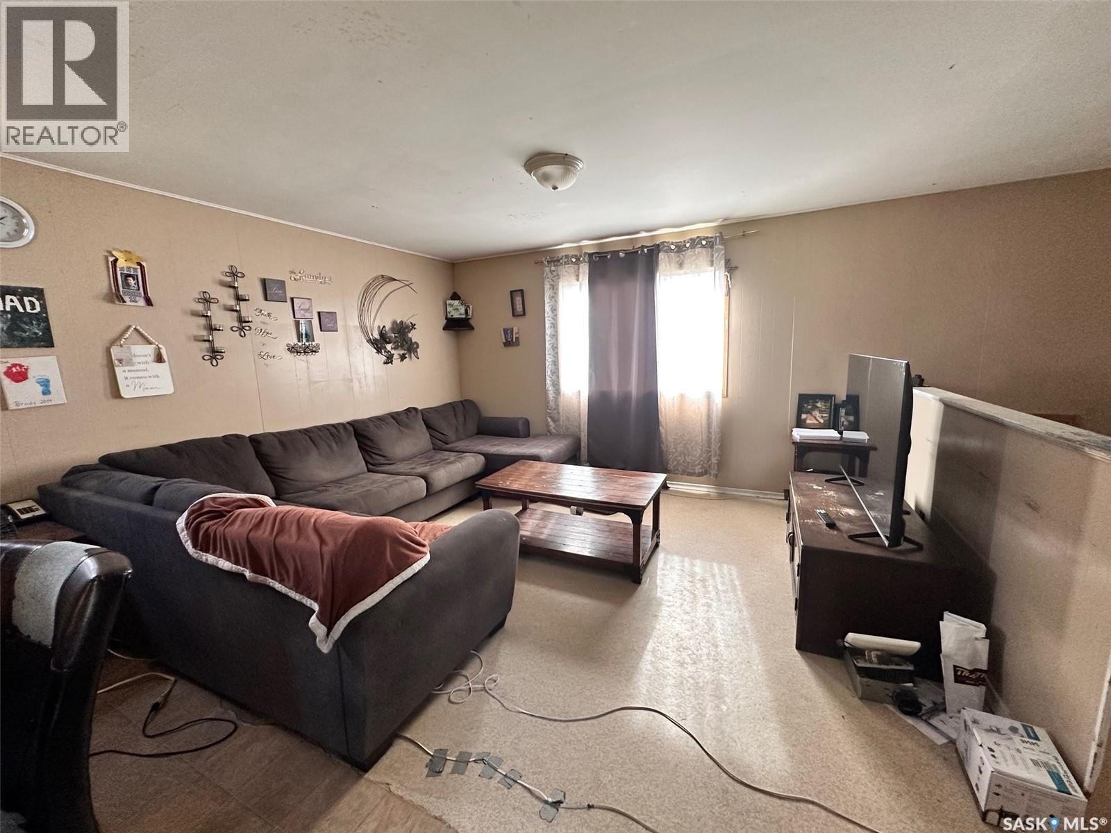 202 Muskwa Street, Beauval, SK - Indoor Photo Showing Living Room
