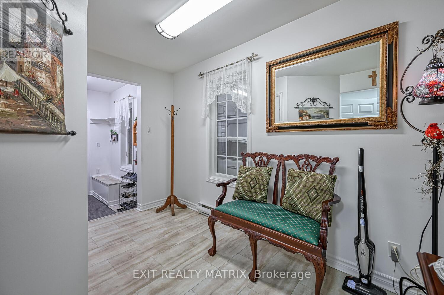 2573 Mitchell Street, Ottawa, ON - Indoor Photo Showing Other Room