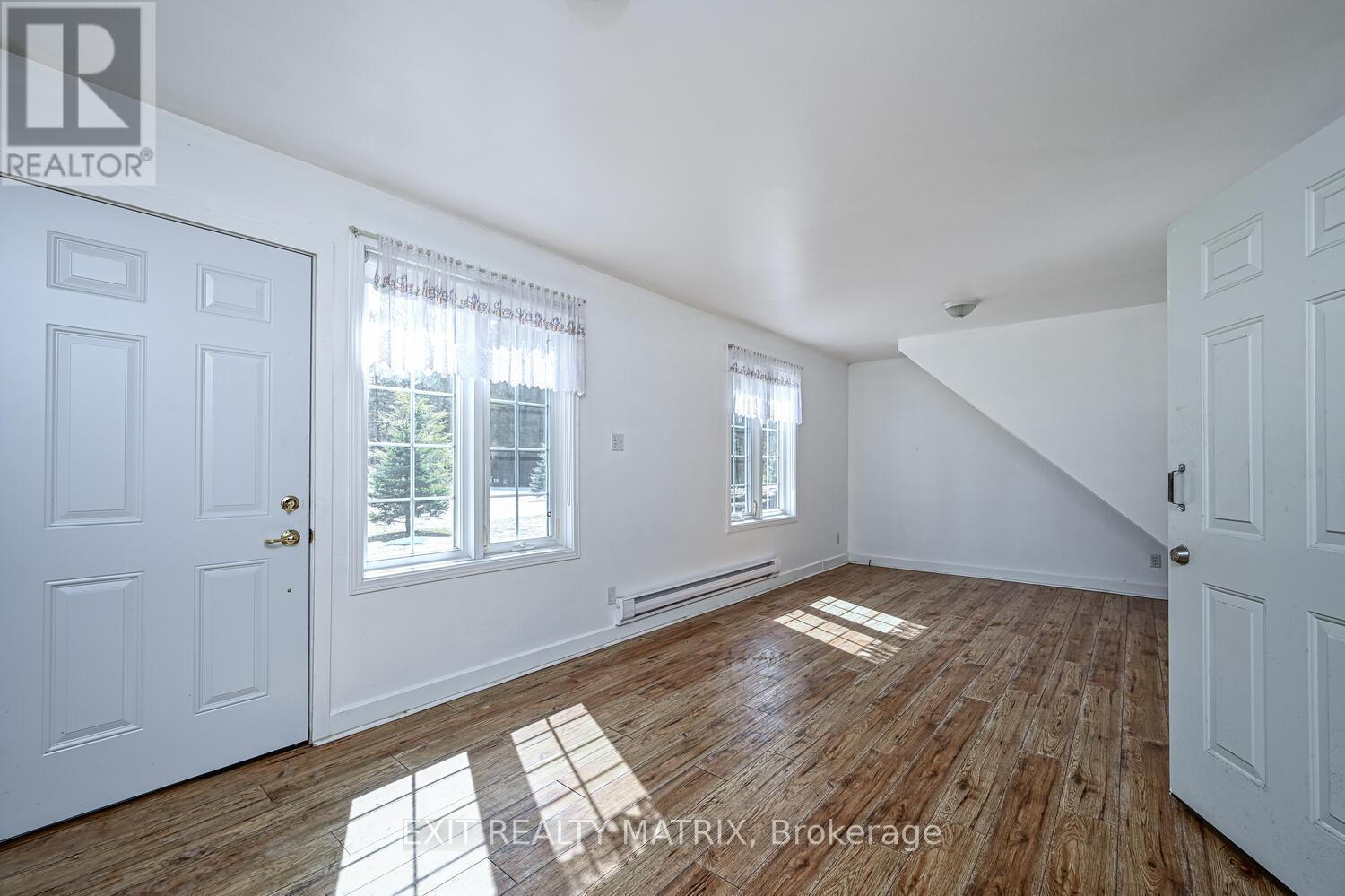 2573 Mitchell Street, Ottawa, ON - Indoor Photo Showing Other Room