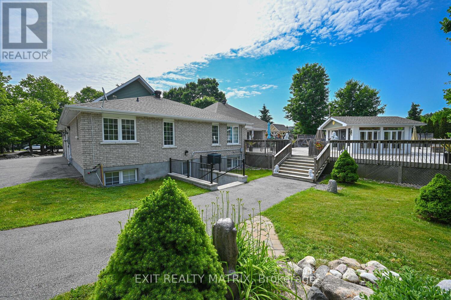 2573 Mitchell Street, Ottawa, ON - Outdoor With Deck Patio Veranda