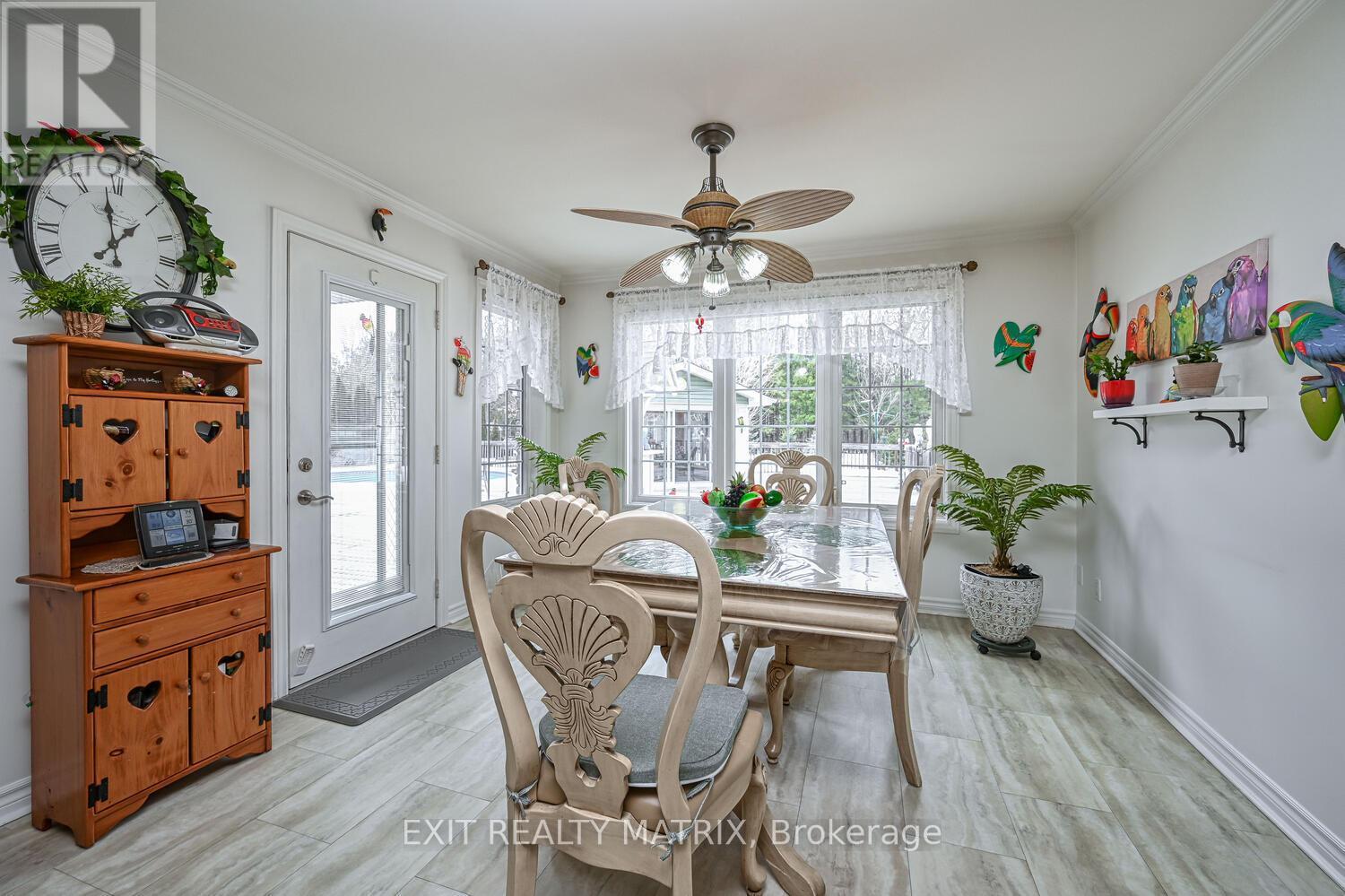 2573 Mitchell Street, Ottawa, ON - Indoor Photo Showing Dining Room