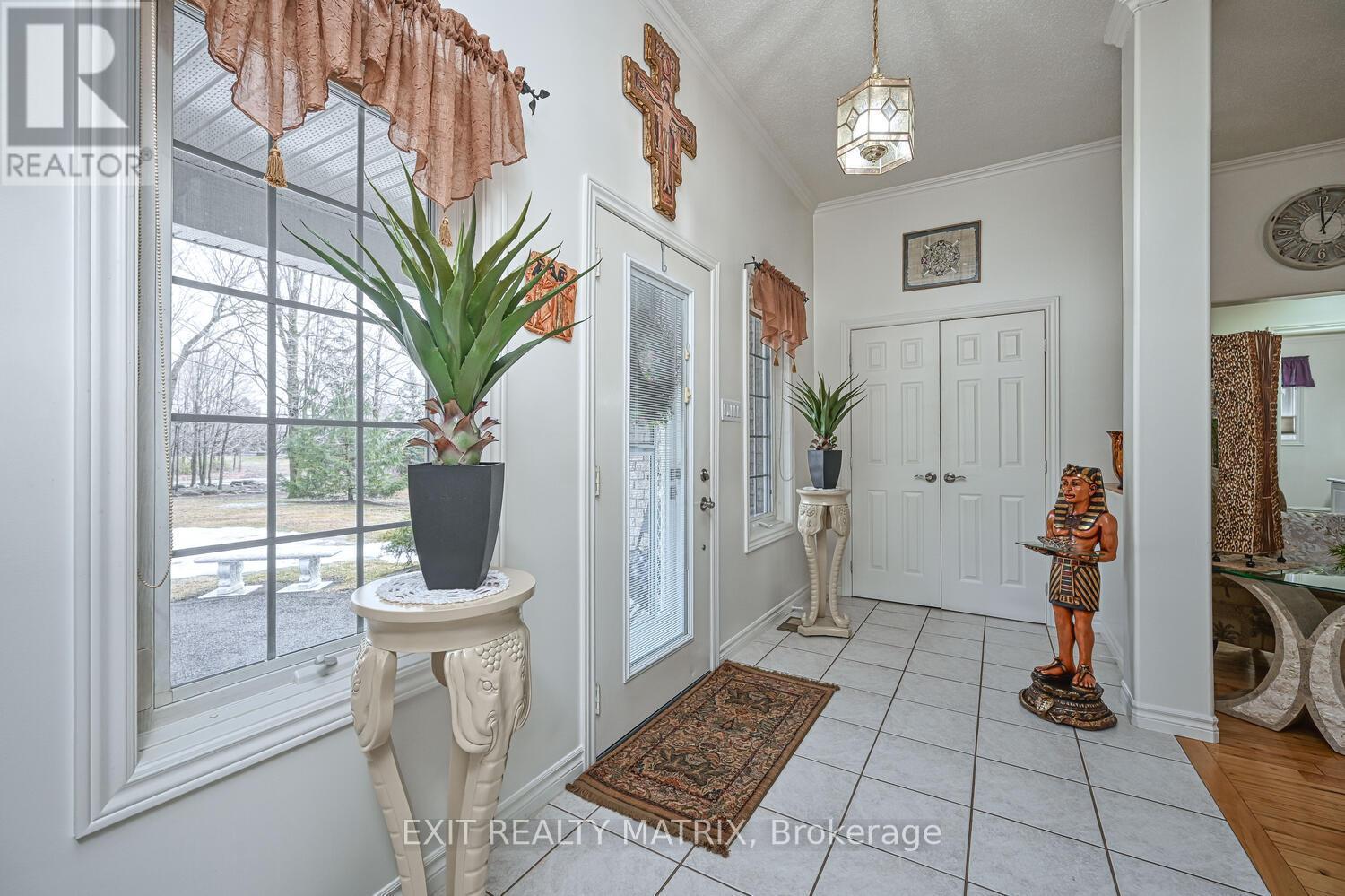 2573 Mitchell Street, Ottawa, ON - Indoor Photo Showing Other Room