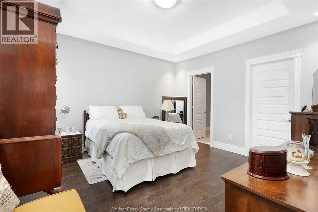 1358 Cypress, Windsor, ON - Indoor Photo Showing Bedroom